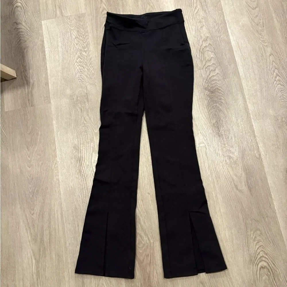 Alo Yoga Airbrush High-Waist Flutter Legging Black Size Small